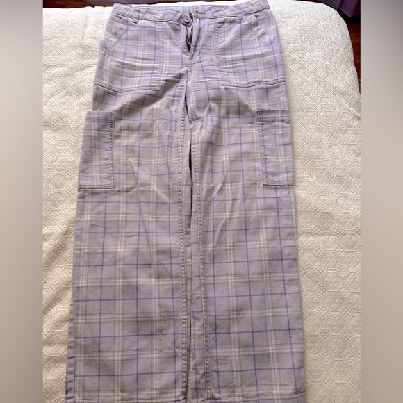 H&M Pants - size 8 low rise plaid cargo pants